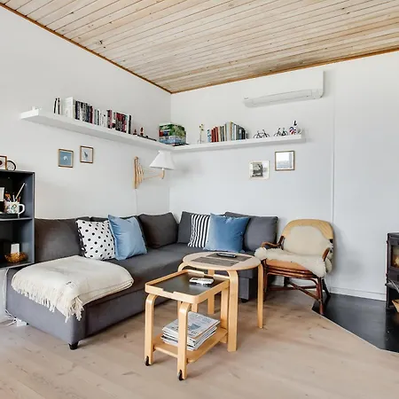 Vakantiehuis Exclusive Location At The Waters Edge *