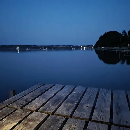 Exclusive Location At The Waters Edge
